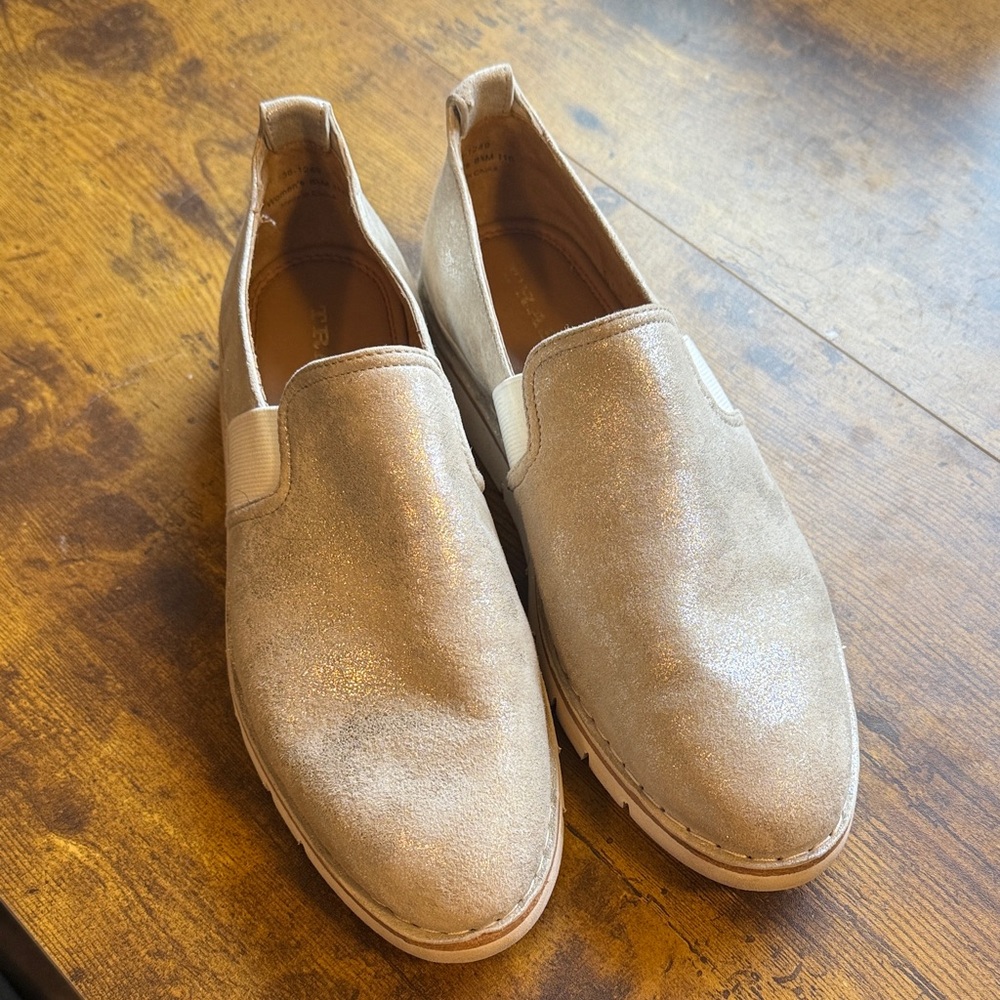 Women’s Trask Silver Slip-On Shoes with white rubber live ech sole